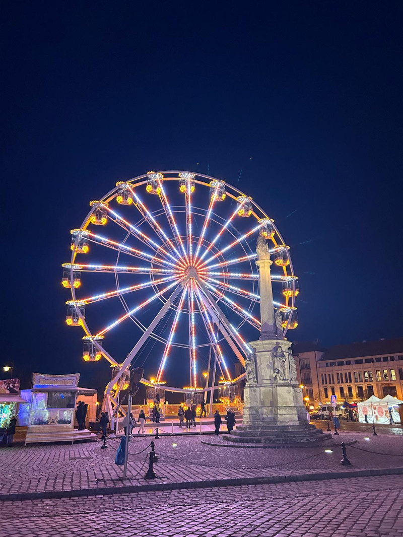 Atracciones, remolques y/o paradas de feria